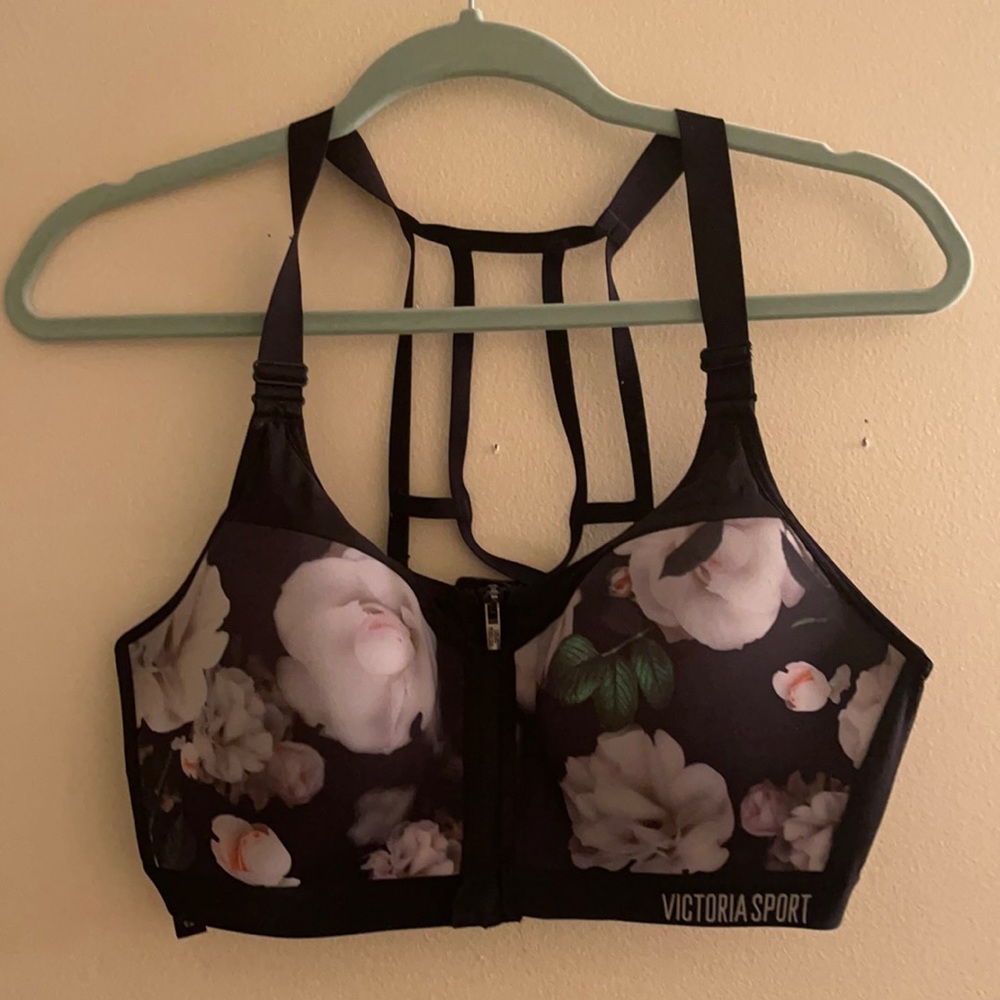 Victoria’s Secret Front Zip Sports Bra